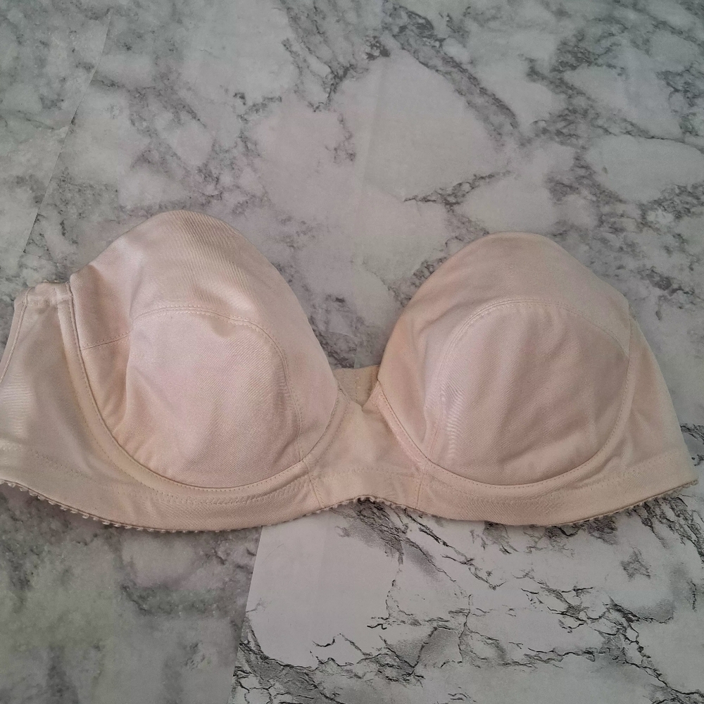 🌀Natori Soft Cream Underwire Bra